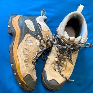 Columbia Women’s Hiking Boots | Size 7